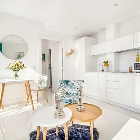 New ! Sea View Near A Design Ac Appartement *
